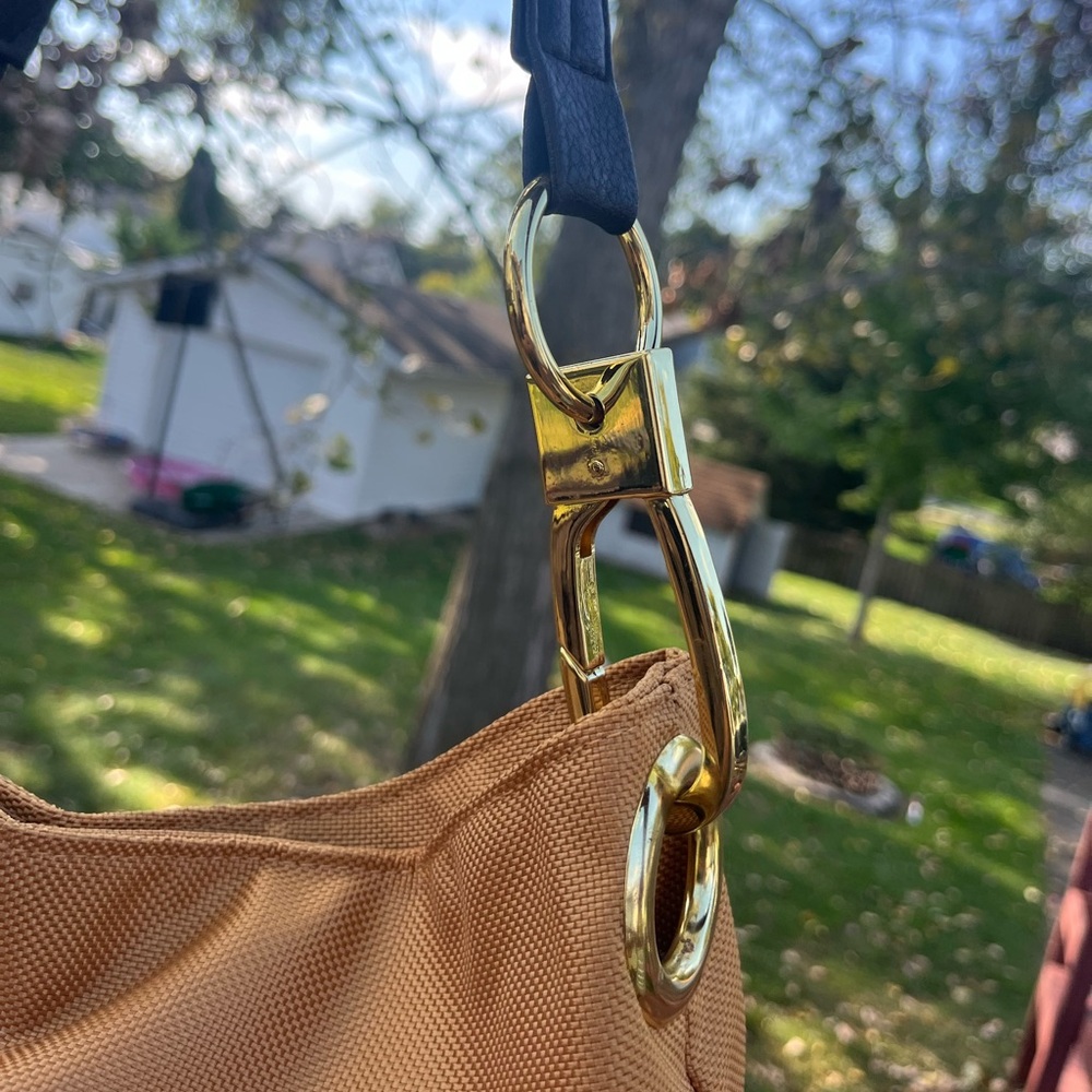 Braciano Gold Tote with Leopard Print Lining - Picture 3 of 16